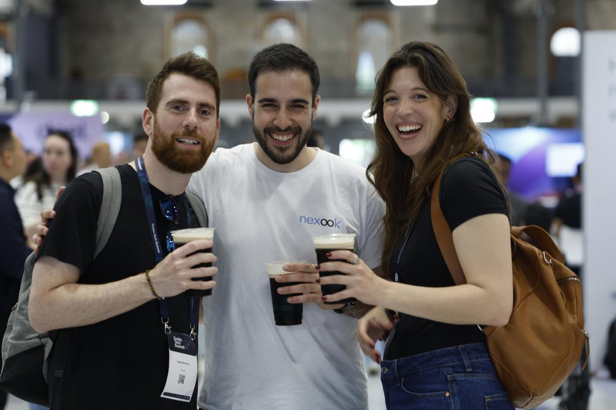 DubTechSummit's tweet image. What a Happy Hour! 🍻 

The energy at #DubTechSummit was next level as attendees hit the exhibitor stands for drinks, great chats, and a well-earned wind-down after Day 1. 

From spontaneous collabs to laughs over pints of Guinness, #DTShappyHour was peak networking!

Cheers to