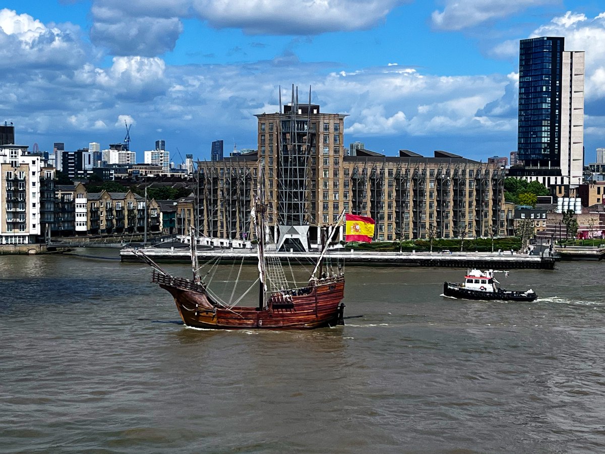 The Christopher Columbus flagship replica, the Santa Maria sailing down the Thames into London and Saint Catherine’s docks today. 

#travel #Galleon #onthethames