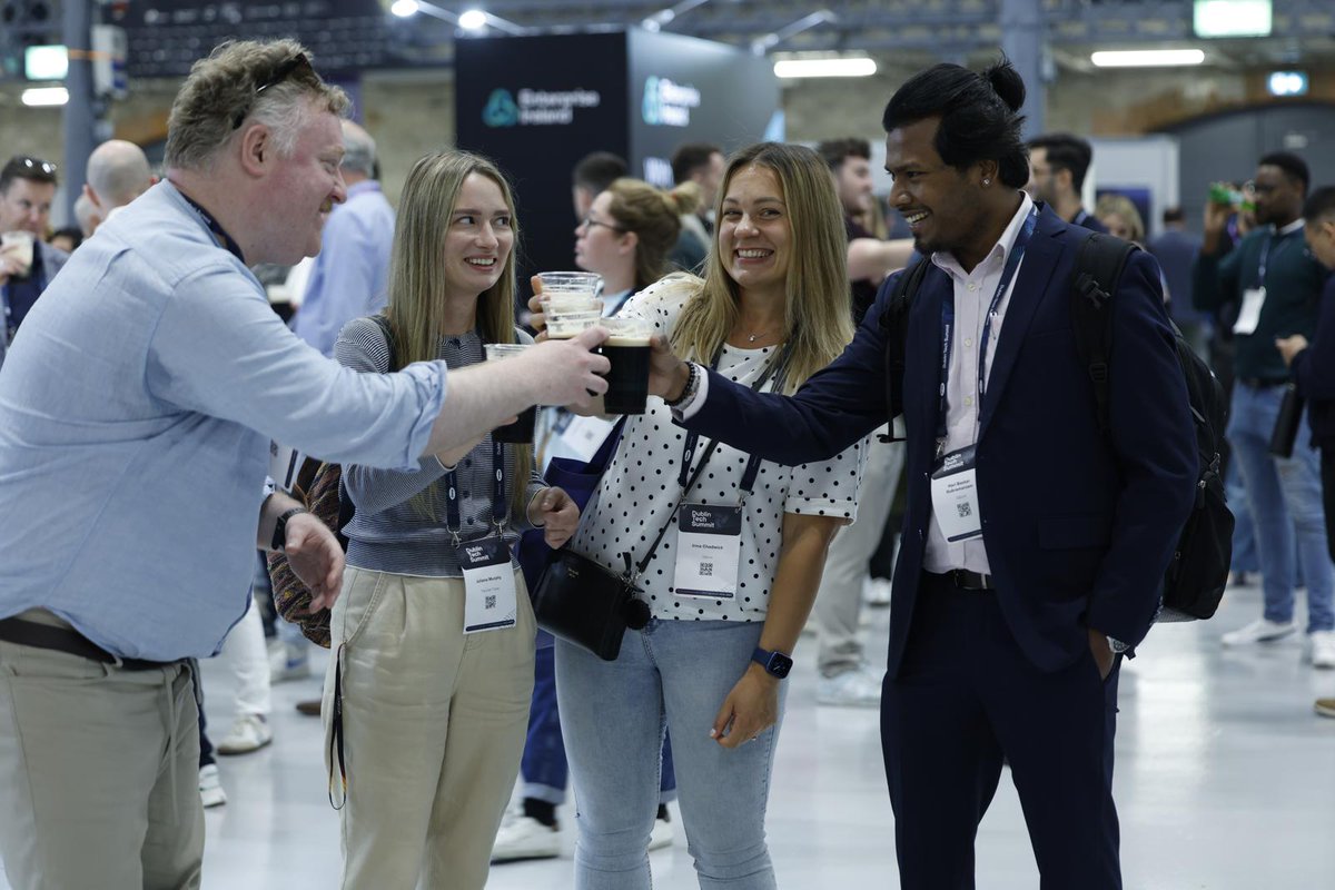 DubTechSummit's tweet image. What a Happy Hour! 🍻 

The energy at #DubTechSummit was next level as attendees hit the exhibitor stands for drinks, great chats, and a well-earned wind-down after Day 1. 

From spontaneous collabs to laughs over pints of Guinness, #DTShappyHour was peak networking!

Cheers to