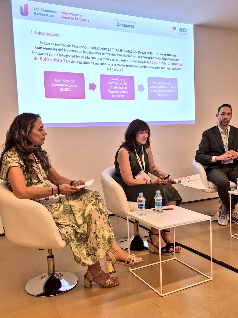 <a href="/IsabChacon/">Isabel Chacón</a> en #24CNH 🗣" Los directivos de la salud han valorado la #comunicación como la 2da competencia transversal más importante para liderar la transformación de las #OOSS 🏥 por detrás de la integridad" en la mesa sobre comunicación en salud moderada por <a href="/carmen_rpaj/">Carmen</a>