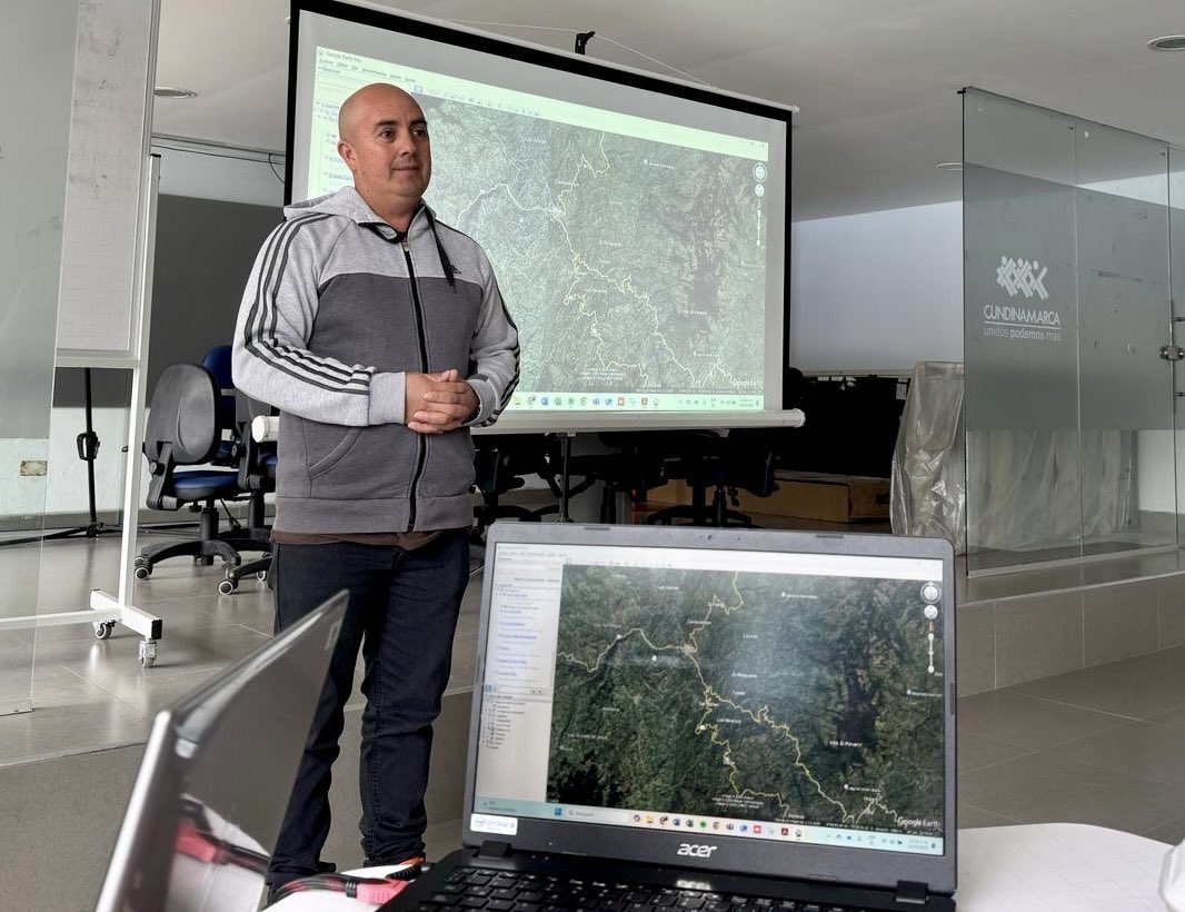 CORPOGUAVIO's tweet photo. En #Gachetá se realizó el Encuentro de Consejeros de Cuenca del #POMCA #RíoGuavio. CORPOGUAVIO participó en este espacio de diálogo y articulación por la gestión integral del recurso hídrico, junto a instituciones, comunidades y el sector productivo. https://t.co/cHGCTMJVGS