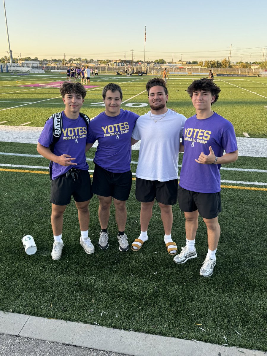 Makana Brown (@makanabrown) on Twitter photo It was great being back in the 208 and competing alongside my Brothers. Thank you <a href="/CoachANelson04/">Coach Austin Nelson</a> for the invite and coaching me up. Shout out to my Cuzzin <a href="/Makani_Manuwai/">Makani</a> for your guidance and Aloha! <a href="/YotesFootball/">College of Idaho Football</a> <a href="/JordanJ_/">Jordan Johnson</a> It was great being back in the 208 and competing alongside my Brothers. Thank you <a href="/CoachANelson04/">Coach Austin Nelson</a> for the invite and coaching me up. Shout out to my Cuzzin <a href="/Makani_Manuwai/">Makani</a> for your guidance and Aloha! <a href="/YotesFootball/">College of Idaho Football</a> <a href="/JordanJ_/">Jordan Johnson</a>