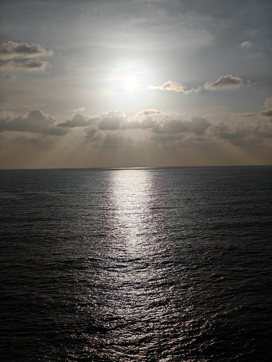 Warrior_Spirit0's tweet photo. Lost in the ocean of thoughts... 🌪️ https://t.co/P9TJlJqjNU