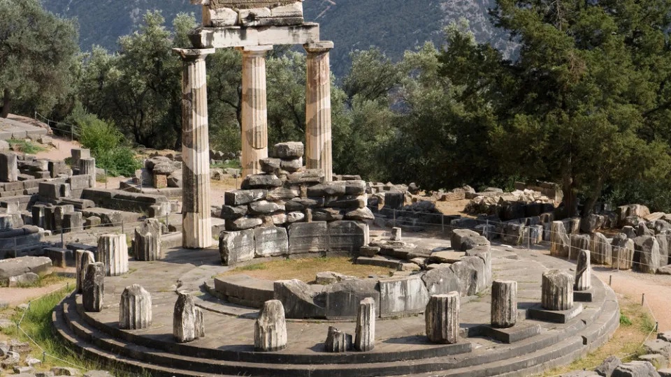 OperaNewsApp's tweet image. Uncover the Mysteries of the Oracle of Delphi: The Ancient World's Pinnacle of Prophecy 🏛️✨ #DelphiOracle #AncientGreece #ProphecyMysteries
Click the link to read more👀🔗>> opr.news/657a84f4240711…
Download App Now ➡️ opr.news/twitter