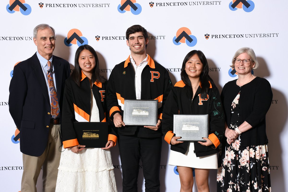 Princeton Chemistry (@princetonchem) on Twitter photo Earlier this week <a href="/PrincetonChem/">Princeton Chemistry</a> conferred awards on chemistry majors in the Great Class of #Princeton25, including Rachel, Erik, and Chloe, who received highest academic honors.
Congratulations to all. Story, list of awardees here: bit.ly/4mwL7E1 Earlier this week <a href="/PrincetonChem/">Princeton Chemistry</a> conferred awards on chemistry majors in the Great Class of #Princeton25, including Rachel, Erik, and Chloe, who received highest academic honors.
Congratulations to all. Story, list of awardees here: bit.ly/4mwL7E1