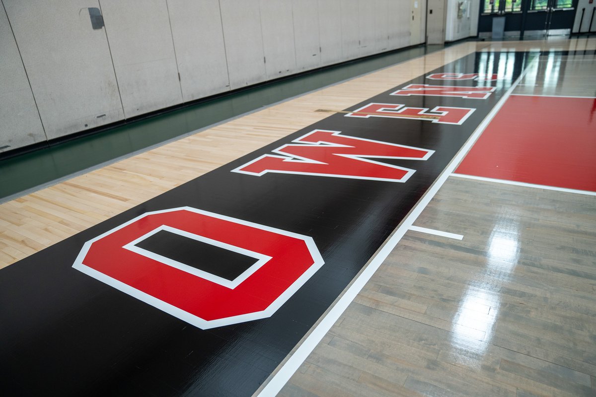 OwensCC's tweet photo. New court, who dis? ๐ฅ
We are excited to reveal the new home court for @OwensExpress Volleyball and Menโs & Womenโs Basketball!
Find out more about the design โก๏ธ https://t.co/o4whNtZshR
#LetsGoExpress #owenscc https://t.co/InzLBcuOnw