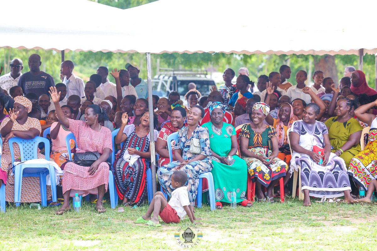 Nikiandama na Mbunge wa Malindi, Mheshimiwa Amina Laura Mnyazi pamoja na viongozi wengine, tumeanzisha rasmi ugawaji wa ardhi ya takriban ekari 1,500 katika eneo la Jilore. Sasa wakazi wa eneo hili hawataishi tena na hofu kwani mara tu baada ya kukamilisha zoezi hili, tutawapa