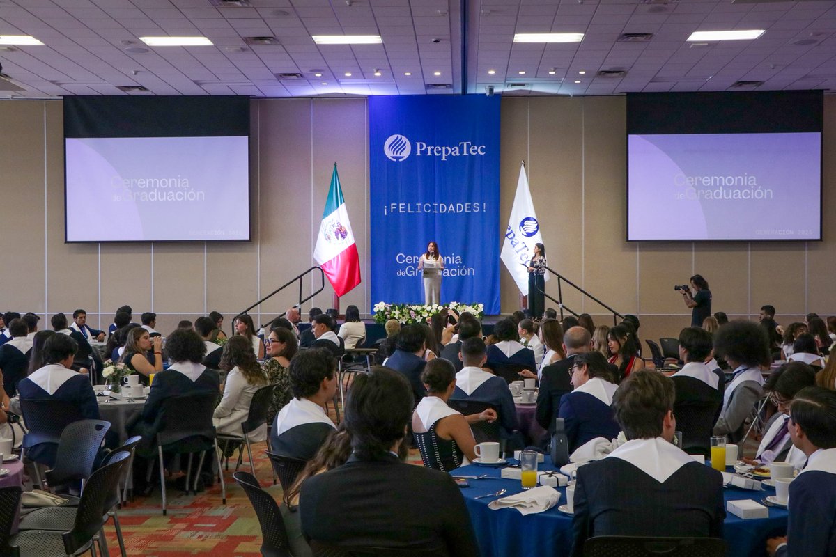 prepatecsta's tweet image. Hoy celebramos el inicio de una nueva etapa para la generación 2025 ✨

Despedimos a nuestras graduandas y graduandos con un desayuno lleno de recuerdos, sonrisas y mucho orgullo. 
¡Su historia recién comienza! 🚀 

#PrepaTecSantaAnita #GraduacionesTec