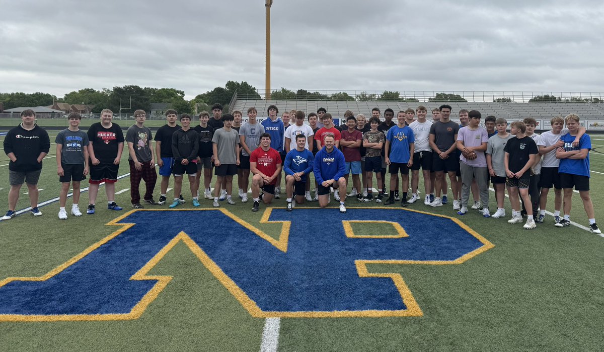 JJM93's tweet photo. Was great to have some of the best to ever do it at North Platte come out and get some work in with our kids for 2 days! Great camp. Always time to work! @genatone_v @KoltenTilford @Calebkinkaid99 https://t.co/rLfbQqu0rf