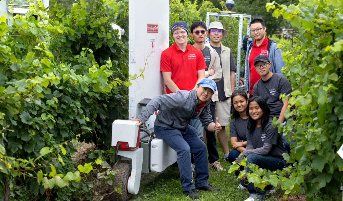 NASA Acres (@acresprogram) on Twitter photo <a href="/Cornell/">Cornell University</a> researchers Kaitlin Gold and Yu Jiang are collecting field data in preparation for a NASA satellite launch that will give farmers advance notice of emerging crop threats.
Read more in this USA Today article
🔗 usatoday.com/story/news/nat… <a href="/Cornell/">Cornell University</a> researchers Kaitlin Gold and Yu Jiang are collecting field data in preparation for a NASA satellite launch that will give farmers advance notice of emerging crop threats.
Read more in this USA Today article
🔗 usatoday.com/story/news/nat…