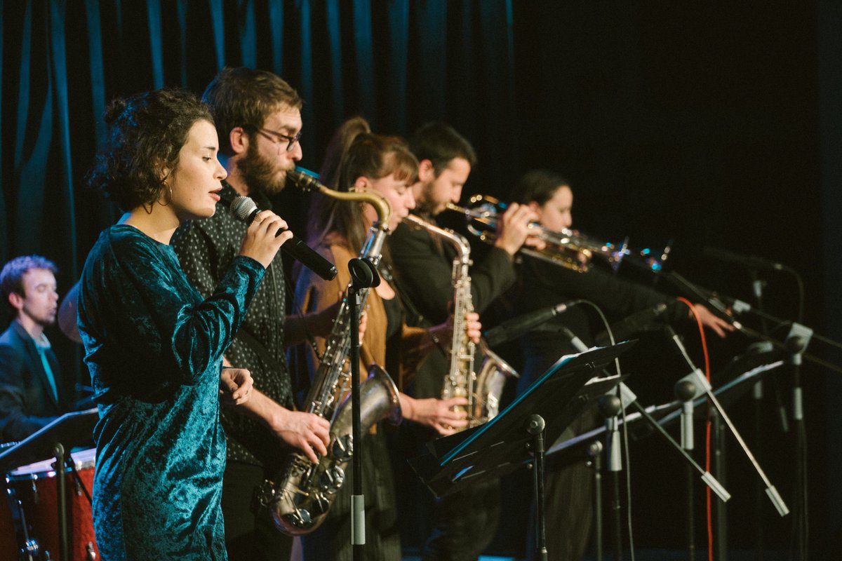 JM Banyoles (@jmbanyoles) on Twitter photo 🎷🎶 Aquest dissabte trepitjaran l’escenari de l’Auditori de l'Ateneu l’octet #TheBopCollective amb un concert coorganitzat entre #JoventutsMusicals i el <a href="/fem_jazz/">FEMJazz! Banyoles</a>!
🎟️ Podeu comprar la vostra entrada al web de <a href="/culturabanyoles/">Cultura Banyoles</a>! 🎷🎶 Aquest dissabte trepitjaran l’escenari de l’Auditori de l'Ateneu l’octet #TheBopCollective amb un concert coorganitzat entre #JoventutsMusicals i el <a href="/fem_jazz/">FEMJazz! Banyoles</a>!
🎟️ Podeu comprar la vostra entrada al web de <a href="/culturabanyoles/">Cultura Banyoles</a>!
