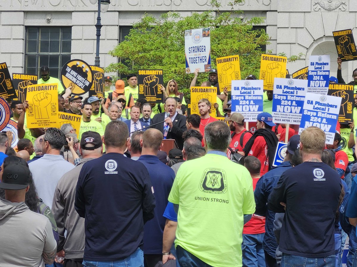 President LaBarbera says it best: "Paying honorable, family sustaining wages for skilled work should not be up for debate. Properly compensating hard working people and making the middle class accessible to everyone is an investment in our economy and overall future." #WeBuildNY