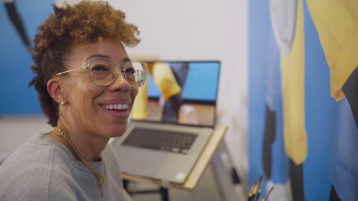 'In this documentary short, Amy Sherald offers insights into what  inspires her portraits: small moments of freedom, the exhilaration of  childhood exploration, and commitments to land and to community.'

Singular Moments: Amy Sherald | <a href="/art21/">Art21</a> 
art21.org/watch/extended…