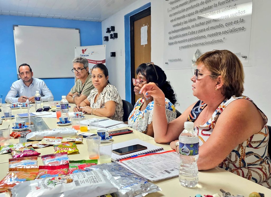 Coracan_SA's tweet photo. 👉Fructífero intercambio entre @Coracan_SA y @metalcuba 🤝 estableciendo nuevas alianzas. 🇨🇺
#Coracan #AlimentosInstantáneos #GenteQueSuma #MinalXCuba https://t.co/npkJN9vBTv