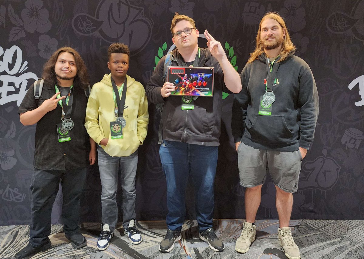 FernsComm's tweet photo. Congratulations to the Top 4 of Power Rangers: Battle for the Grid at #CB2025! Special thanks to @ChocoRainBro, @JuicyDuelist, @omega_blackFGC, @Thana_FGC, @arneezy619, and @DonSweatTheTech for making this event possible. 

🏆@EvasionHb
🥈@probsandprobs
🥉Kidlegend
🏅@JustAGiMMiX https://t.co/FjhLD6Xyka