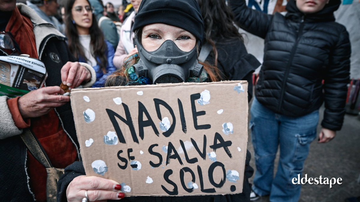 ❗️Científicos realizaron una caravana de "eternautas" contra el ajuste de Milei

📸<a href="/kalofotograma/">Kaloian</a>