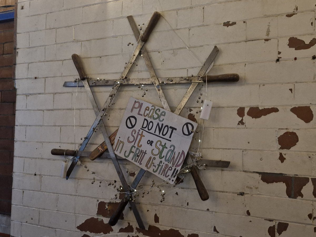 aidanglen's tweet photo. @neheritagelib @leftluggageroom Here are the longswords https://t.co/hD7XNvqNHT