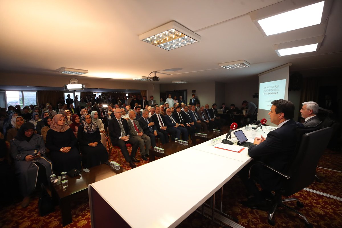 Genel Başkanımız Mahmut Arıkan, ESAM’ın düzenlediği “Çarşamba Konferansları”na katıldı.