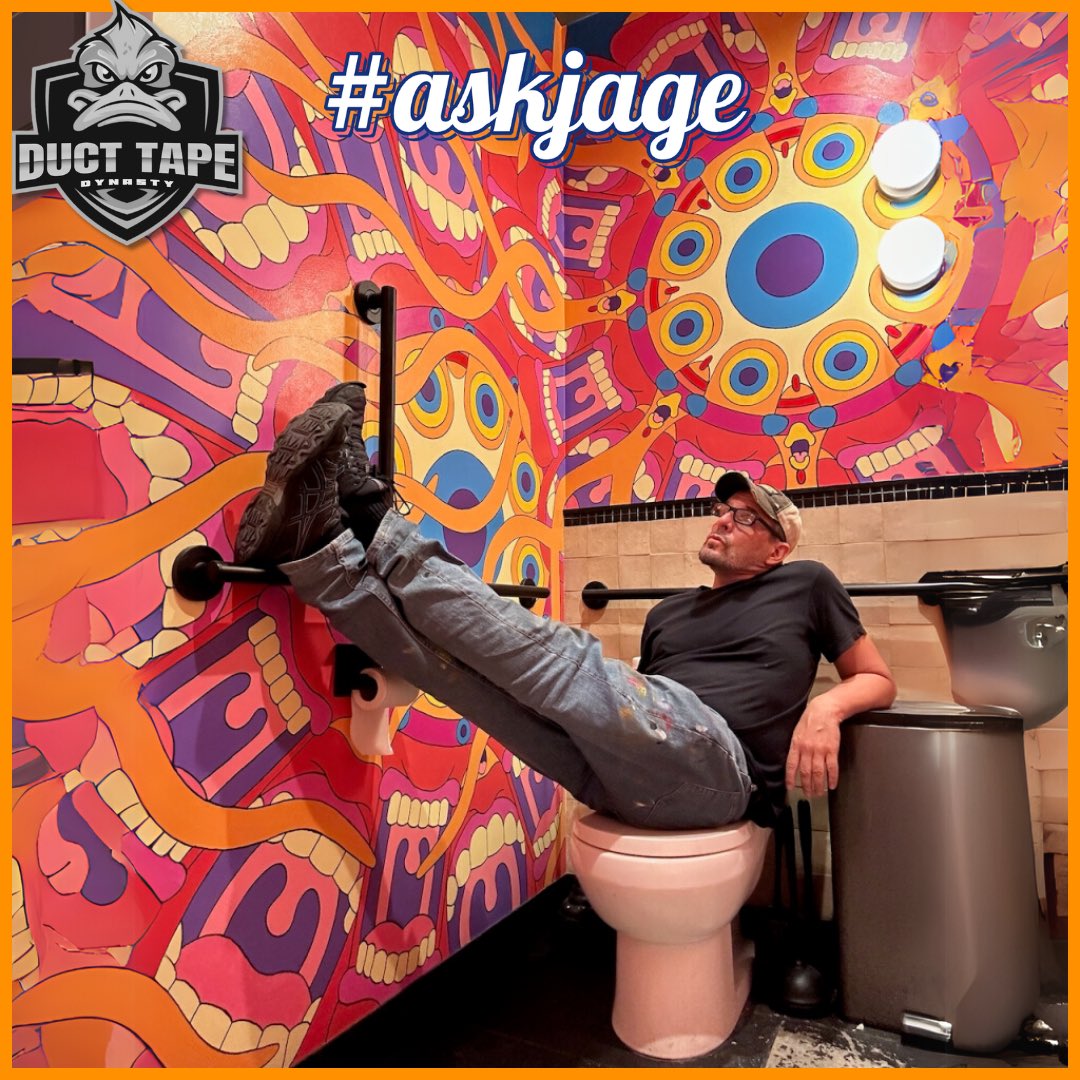 eMTy_STATE's tweet photo. Players leave floaters in opposing team’s locker room? #askjage @JJWatt @PatMcAfeeShow https://t.co/mcqK6oT88y