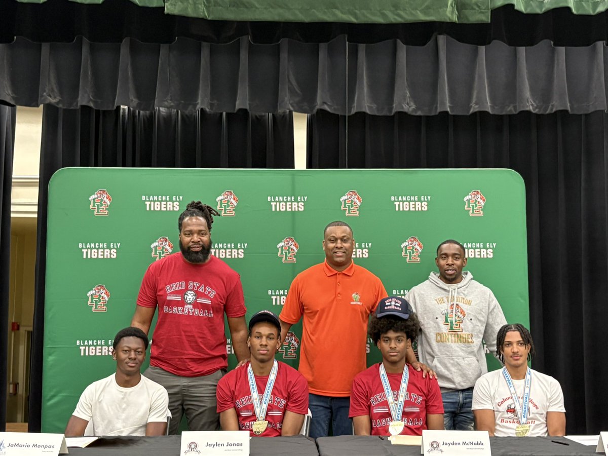 CoachT1920's tweet image. Huge congratulations to our 2025 boys basketball players on signing today! Weโre incredibly proud of you and all youโve accomplished. Best of luck next year in college weโll be cheering you on every step of the way! #NextChapter #StateChamps @blanche_ely @Tav_Williams @JrMcNabb1
