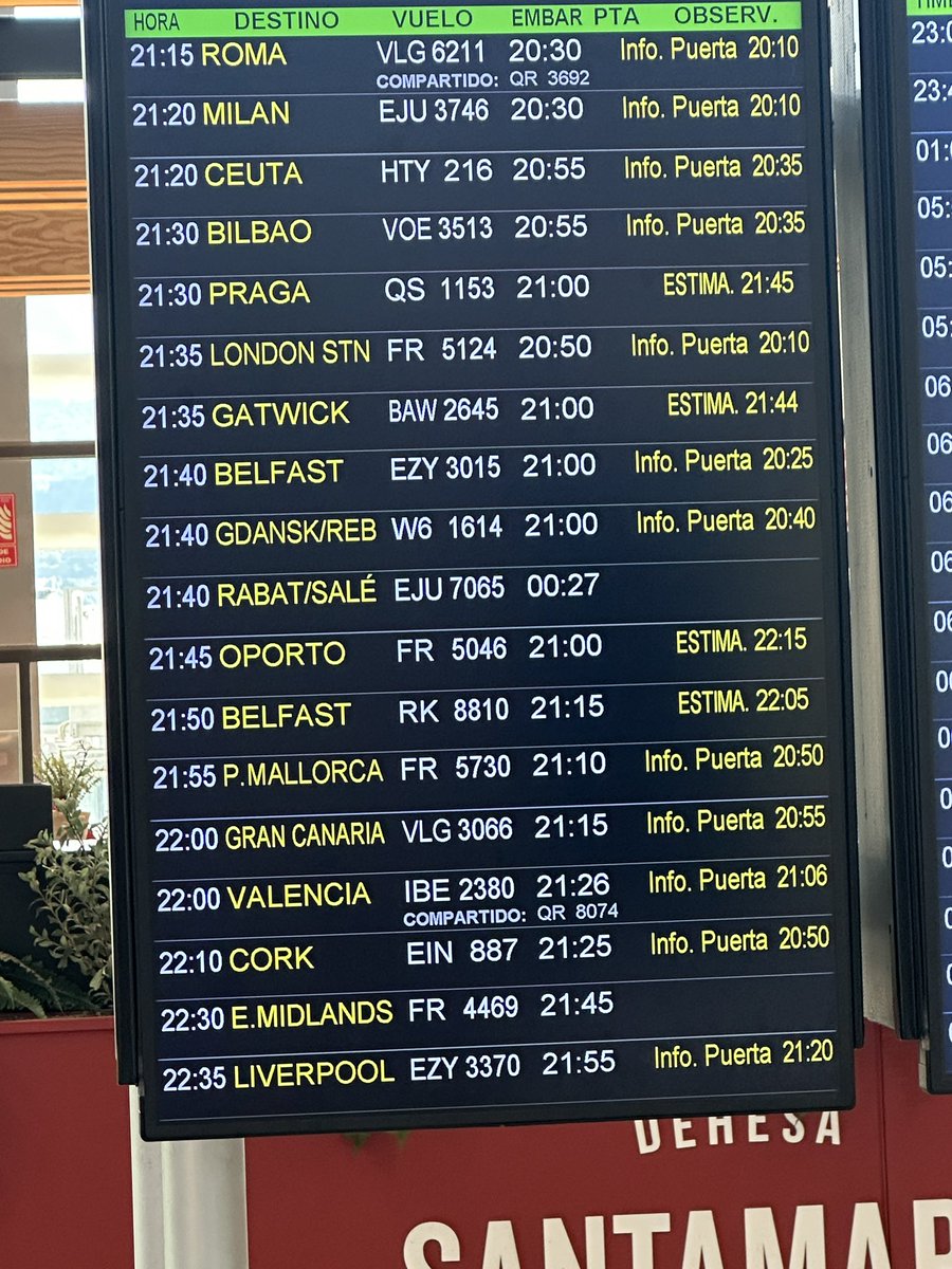 kerrypow's tweet photo. @easyJet hi what’s happening with today’s flight Malaga to Rabat? The board is showing massive delay but everything else saying on time https://t.co/q3YOyM5knm