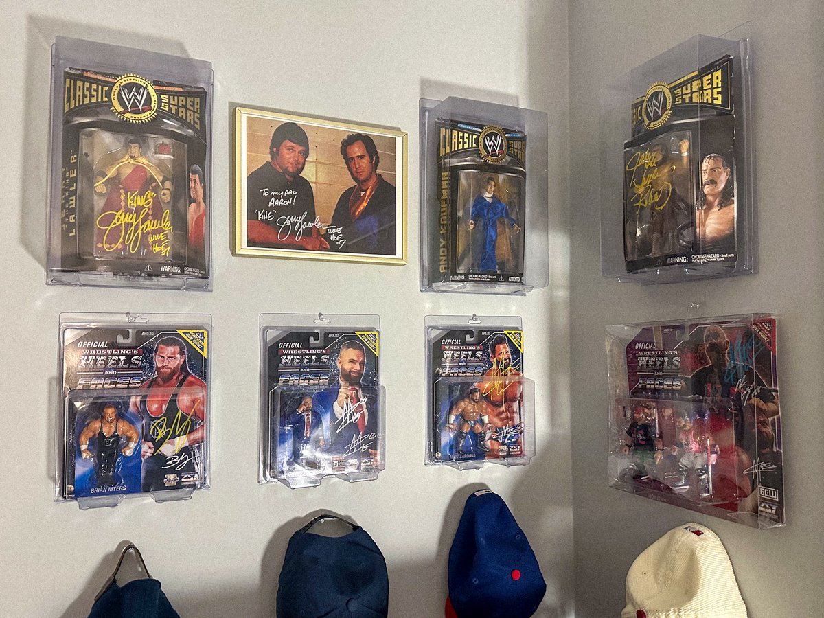 aar0n0rtiz's tweet photo. @MarkSterlingEsq Before I moved, I had them all signed and displayed together! Very nice when you line them all up! https://t.co/a7I8TWPZJI