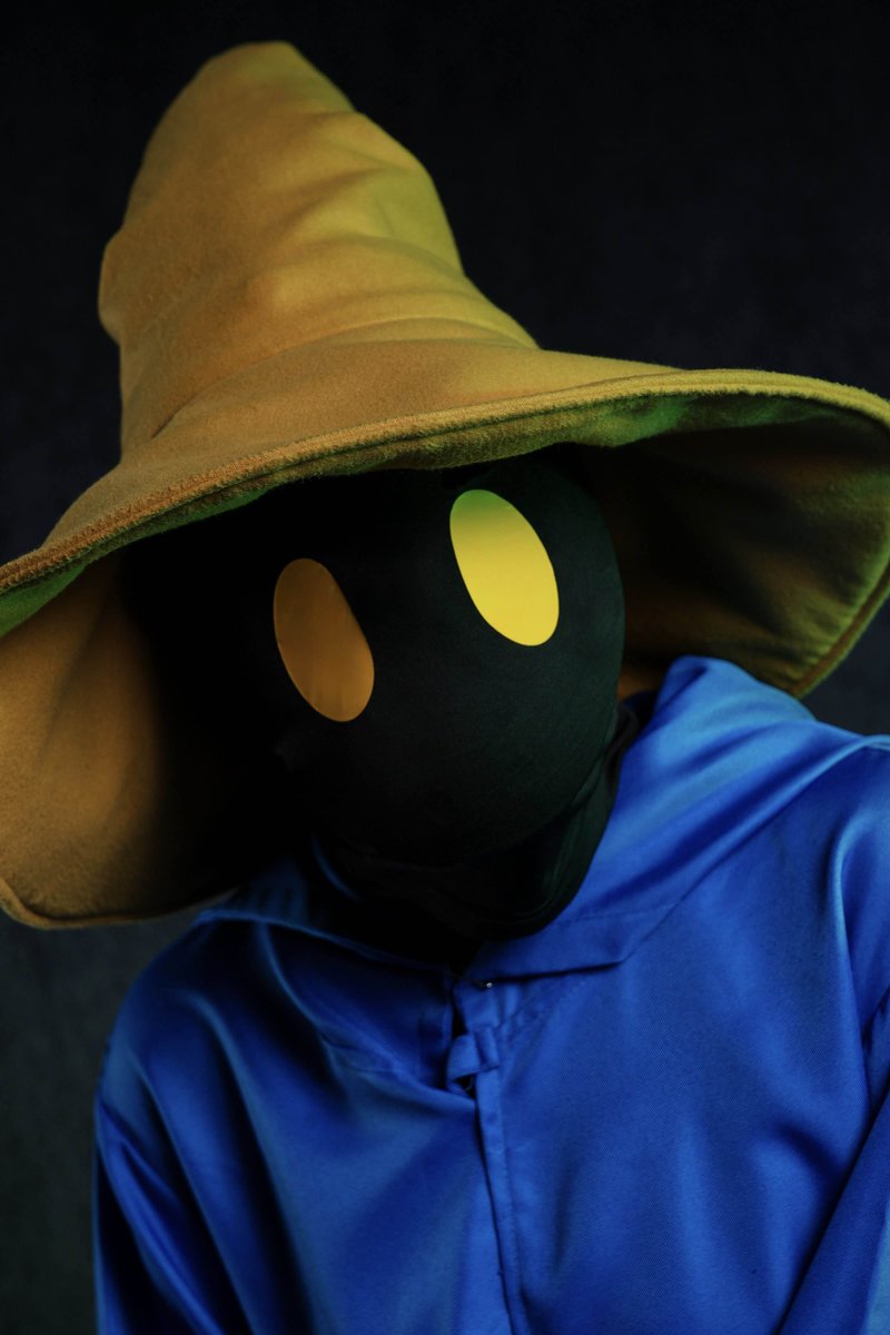 ScoobGoob's tweet image. [Repost from Instagram] - New photos of my Final Fantasy Black Mage Cosplay!

Huge thanks to @the_variant_ for the amazing opportunity to do a professional photoshoot at @animazement ! 

The photos turned out absolutely incredible! ✨
#FinalFantasy #animazement2025