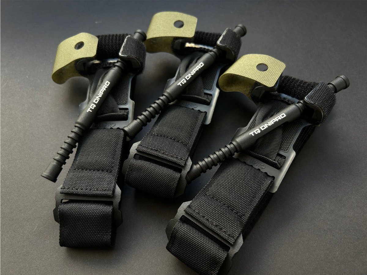 Короче, братцы, такое дело. Хошь как хошь, за два дня - сегодня и завтра - кровь из носа надо собрать 50 000 гривен на оплату долга за 1000 турникетов TQ Dnipro gen 2.
Долг - миллион. Послезавтра надо закрыть хотя бы 500 тысяч. 
Расшар Категорически приветствуется. 
Такие пироги.