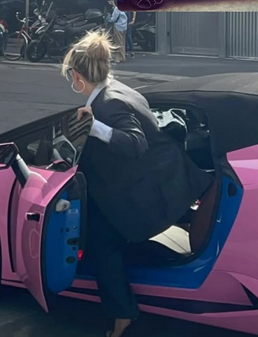 Estoy living con Wanda ploteandole el Lambo a Mauro para llegar a la audiencia de divorcio... 🚬🚬🚬