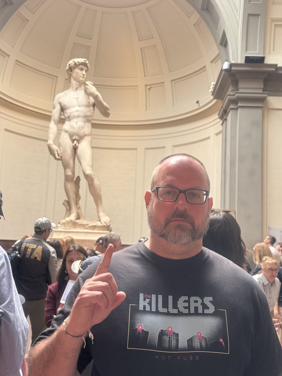 SPYOBaseball's tweet photo. @thekillers representing Hot Fuss at The David today https://t.co/hbm6LZ0ddM