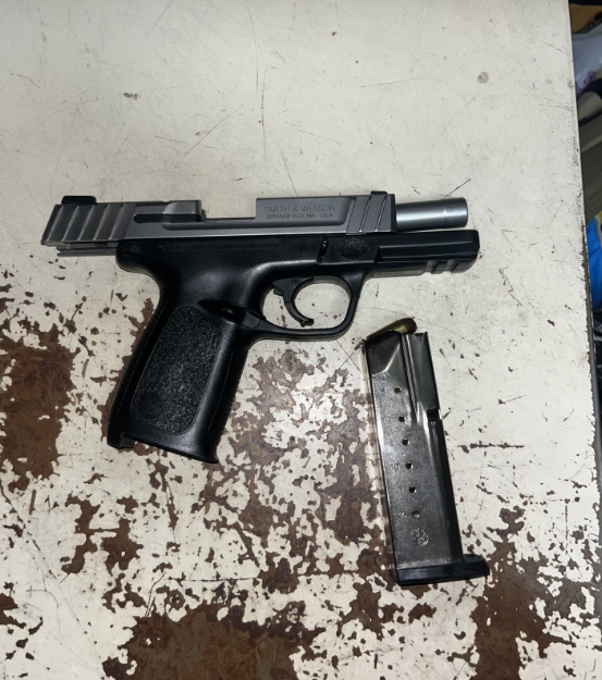 PPDJosephBusa's tweet image. Great work by 39th District Officers P/O Gershwin & P/O Lee. Individual in custody and firearm recovered. @PPD39Dist
