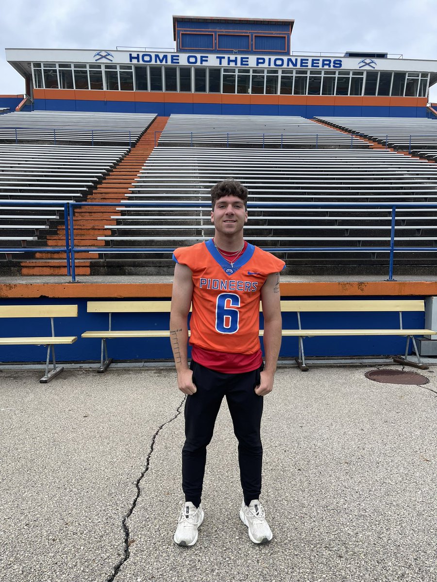 Thank you <a href="/Coach_Fryar/">Blake Fryar</a> for the great junior day!