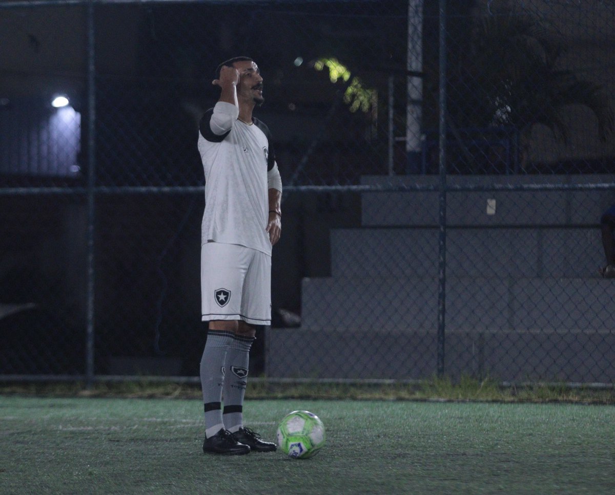 LinneckerMelo17's tweet photo. Sonhando e realizando 🧏🏽‍♂️⚽️

De volta! ⭐️🔥

#FazOSeuEDáOGás 🫡
#LM17 🐕🍀
#MentalidadeForte 🦾🧠👈🏽 https://t.co/QRpVI3LjTz