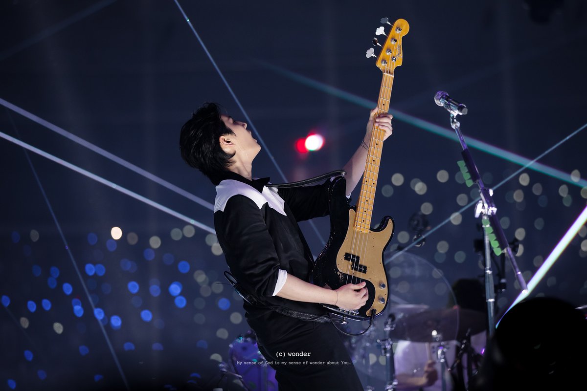 wonder__y's tweet photo. 250518 〈FOREVER YOUNG〉 FINALE in SEOUL

Rockstar🎸
#YoungK #영케이 #DAY6 #데이식스 https://t.co/RfqWFNflmw