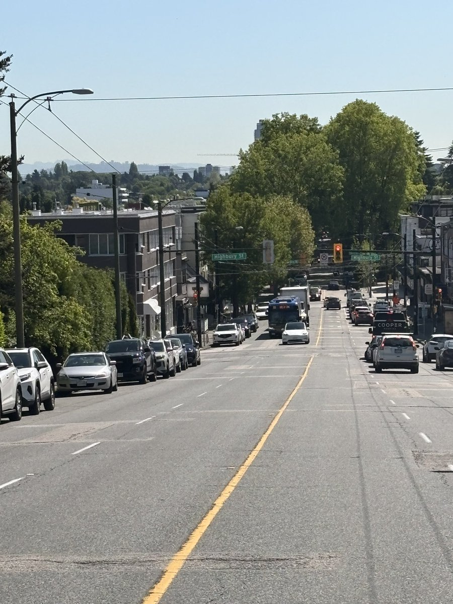 Since when is this an acceptable practice <a href="/BCTransit/">BC Transit</a> <a href="/GlobalBC/">Global BC</a> <a href="/TranBC/">BC Ministry of Transportation and Transit</a> block both lanes for blocks on major roads with no obstruction if a transport truck or delivery van did this they would get a ticket
