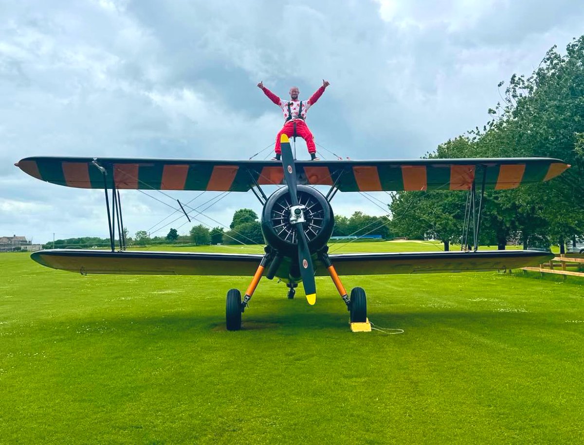 About 10:30 tomorrow I’ll be strapped to a plane flying across Gloucestershire, all to support bigmoose charity

If you’ve got any spare pennies to help offer free counselling to people in their darkest moments, please consider donating them here! 👇🏻👇🏻

justgiving.com/page/will-full…