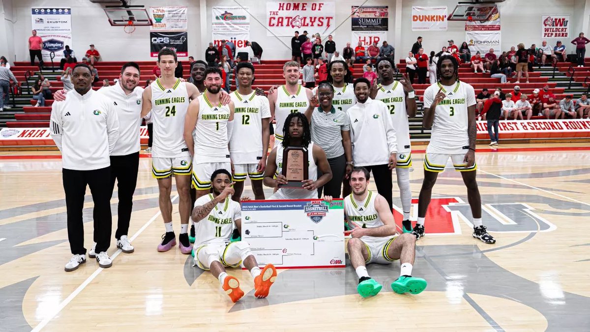 Small College Hoops tweet media