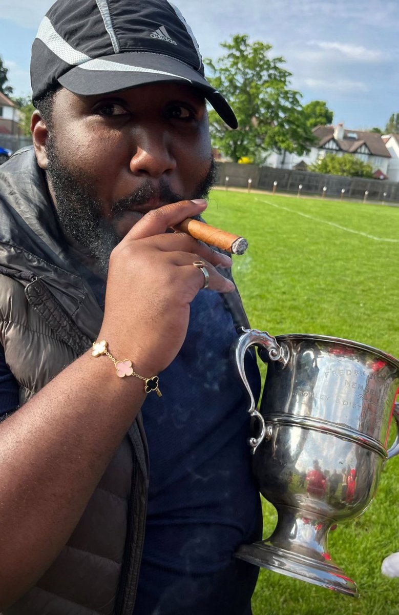 EA’ (@eaxsk) on Twitter photo Would like to thank Nigel, Dave, Garry, Colin and Ed for all their support over me 4 years there. When I took over I told them all I would bring them a title glad I could do that for such amazing club and amazing people. UP THE ALBION 🔴 <a href="/BASLFL/">B&SL Football league</a> @SELKGrassroots Would like to thank Nigel, Dave, Garry, Colin and Ed for all their support over me 4 years there. When I took over I told them all I would bring them a title glad I could do that for such amazing club and amazing people. UP THE ALBION 🔴 <a href="/BASLFL/">B&SL Football league</a> @SELKGrassroots