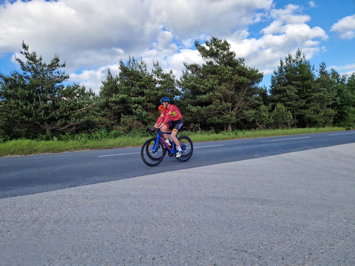 phillip standfield (@philstandfield1) on Twitter photo Warm, slight wind.
Warming up for tonight's Poole Wheeler's 10 mile TT
My favourite spot this week
#poolewheelers.com #swsportsnews @poolewheelers.com <a href="/swsportsnews/">South West Sports News</a> Warm, slight wind.
Warming up for tonight's Poole Wheeler's 10 mile TT
My favourite spot this week
#poolewheelers.com #swsportsnews @poolewheelers.com <a href="/swsportsnews/">South West Sports News</a>