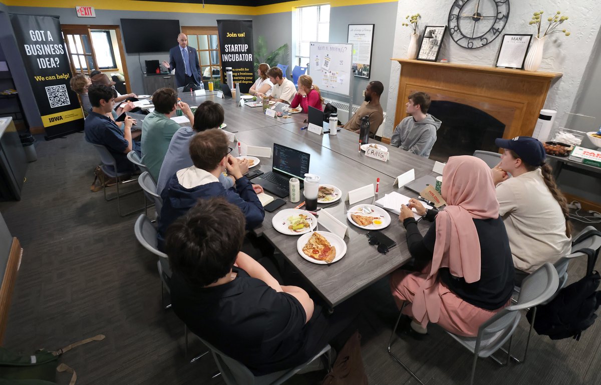 iowajpec's tweet image. Huge thanks to Matt Kirchner for speaking to our Startup Incubator Summer Track students today at the BELL! Our students left inspired and energized to build the future. #IowaJPEC #startupincubator