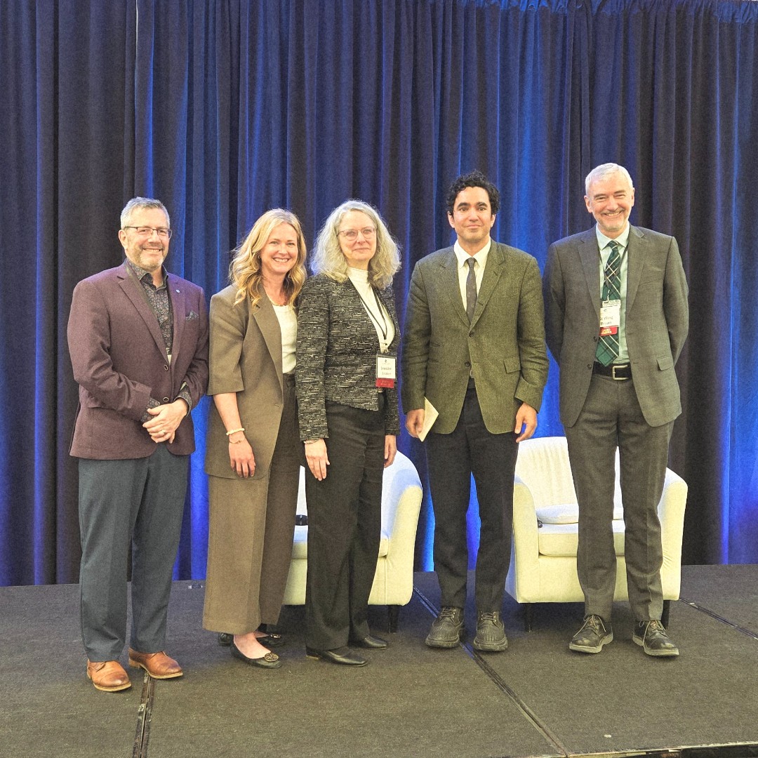 CIHR (@cihr_irsc) on Twitter photo CIHR President Dr. Paul Hébert took the stage at #CAHSPR2025, highlighting the vital role of research in strengthening Canada’s health systems.
Be sure to visit <a href="/ihspr_isps_cihr/">Institute of Health Services & Policy Research</a> at their booth to learn more.
cahspr.ca/events/cahspr-… CIHR President Dr. Paul Hébert took the stage at #CAHSPR2025, highlighting the vital role of research in strengthening Canada’s health systems.
Be sure to visit <a href="/ihspr_isps_cihr/">Institute of Health Services & Policy Research</a> at their booth to learn more.
cahspr.ca/events/cahspr-…