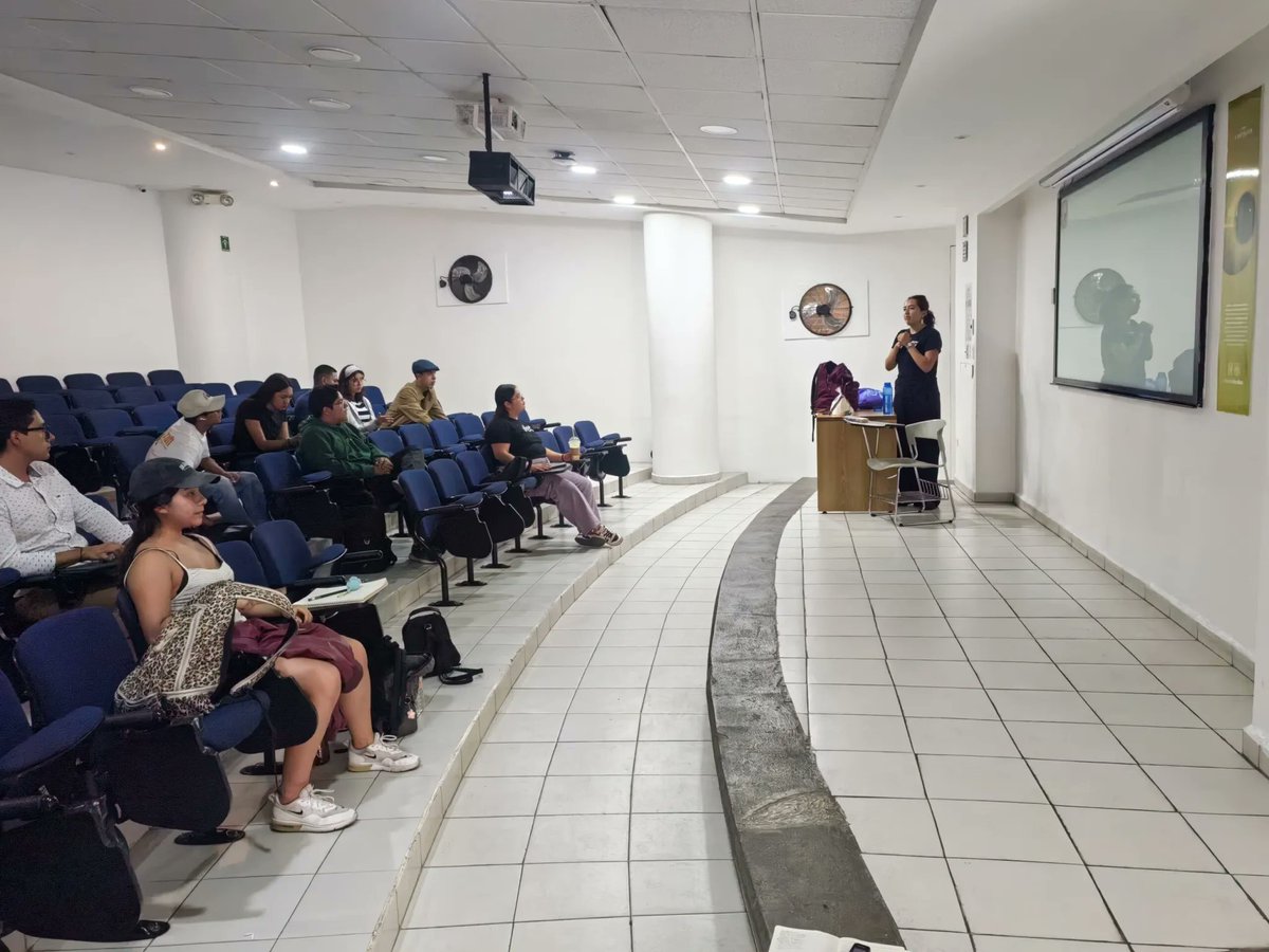 FacMedicinaUNAM's tweet image. La @lemep_ifmsa realizó actividades dirigidas a estudiantes de bachillerato de la #ENP y el #CCH), así como de los primeros semestres de la Facultad, con el objetivo de brindar herramientas que fortalezcan su formación académica y personal. #GacetaFacMed goo.su/pOvmw