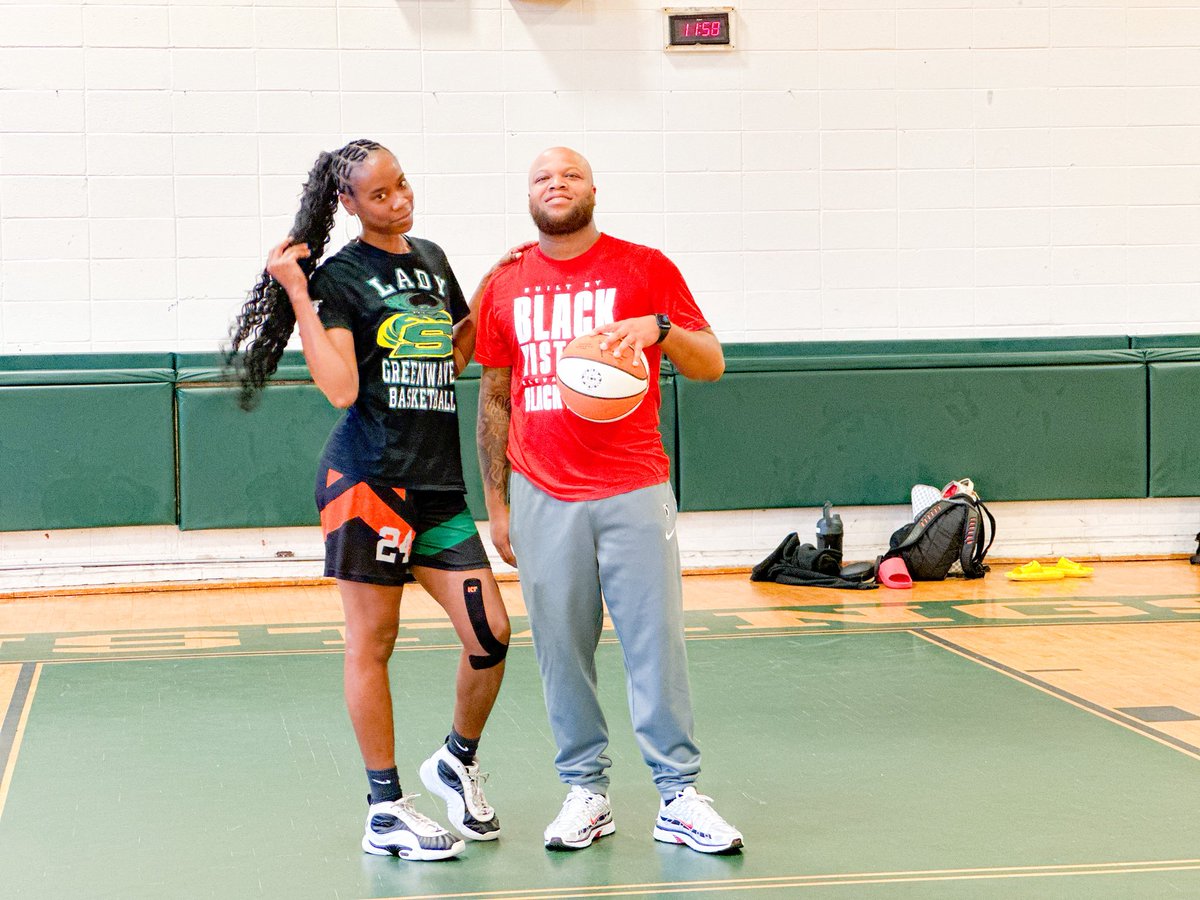 Amani Allure (@amaniallure) on Twitter photo Good work today with NBA & WNBA SKILLS DEVELOPMENT Coach JT in Atlanta, Ga! One of many sessions to come! π€π½βΉπ½ββοΈππ«±π½βπ«²πΎβ¦.SN: The BASKETBALL journey continues, because God knows whatβs best for MY LIFE and the opportunities keep coming. ππ #womensbasketball #wnba #nba #ravenfields Good work today with NBA & WNBA SKILLS DEVELOPMENT Coach JT in Atlanta, Ga! One of many sessions to come! π€π½βΉπ½ββοΈππ«±π½βπ«²πΎβ¦.SN: The BASKETBALL journey continues, because God knows whatβs best for MY LIFE and the opportunities keep coming. ππ #womensbasketball #wnba #nba #ravenfields