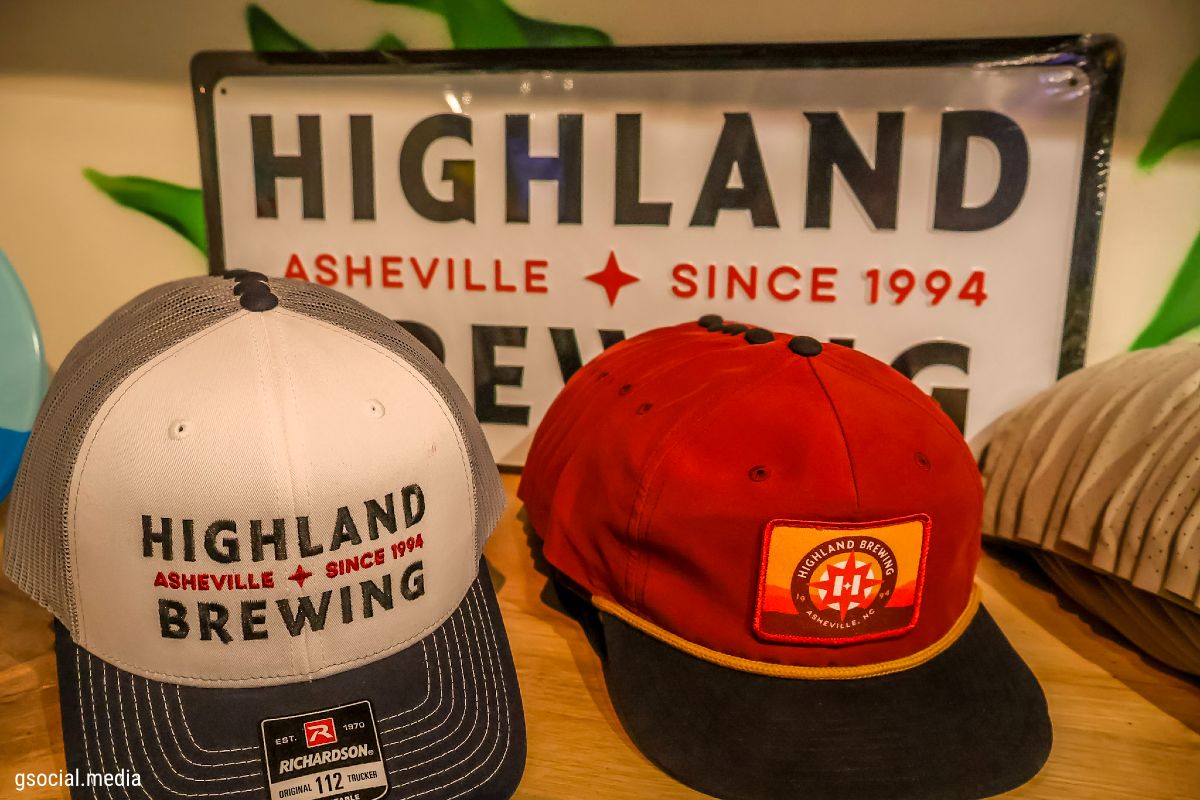 GSocialMedia's tweet photo. As Asheville Beer Week 2025 wraps up, we honor a true legend: Oscar Wong, founder of Highland Brewing and the godfather of Asheville’s craft beer scene. He passed away May 25 — right during Beer Week — and we raise our glasses in tribute. 🍻
His right-hand man and dear friend Gerry Sigmon passed just one month ago. Together, they laid the foundation for a movement that would shape the city’s identity forever.
We remember the brews, the stories, the laughs — and the legacy that lives on in every pint.
👉 Read the full tribute: https://t.co/2X81S8S6EE
#OscarWong #HighlandBrewing #BeerCityUSA #AshevilleBeerWeek #GerrySigmon #WNCTribute #CraftBeerPioneer #ToAshevilleAndBeyond #AVLBeer