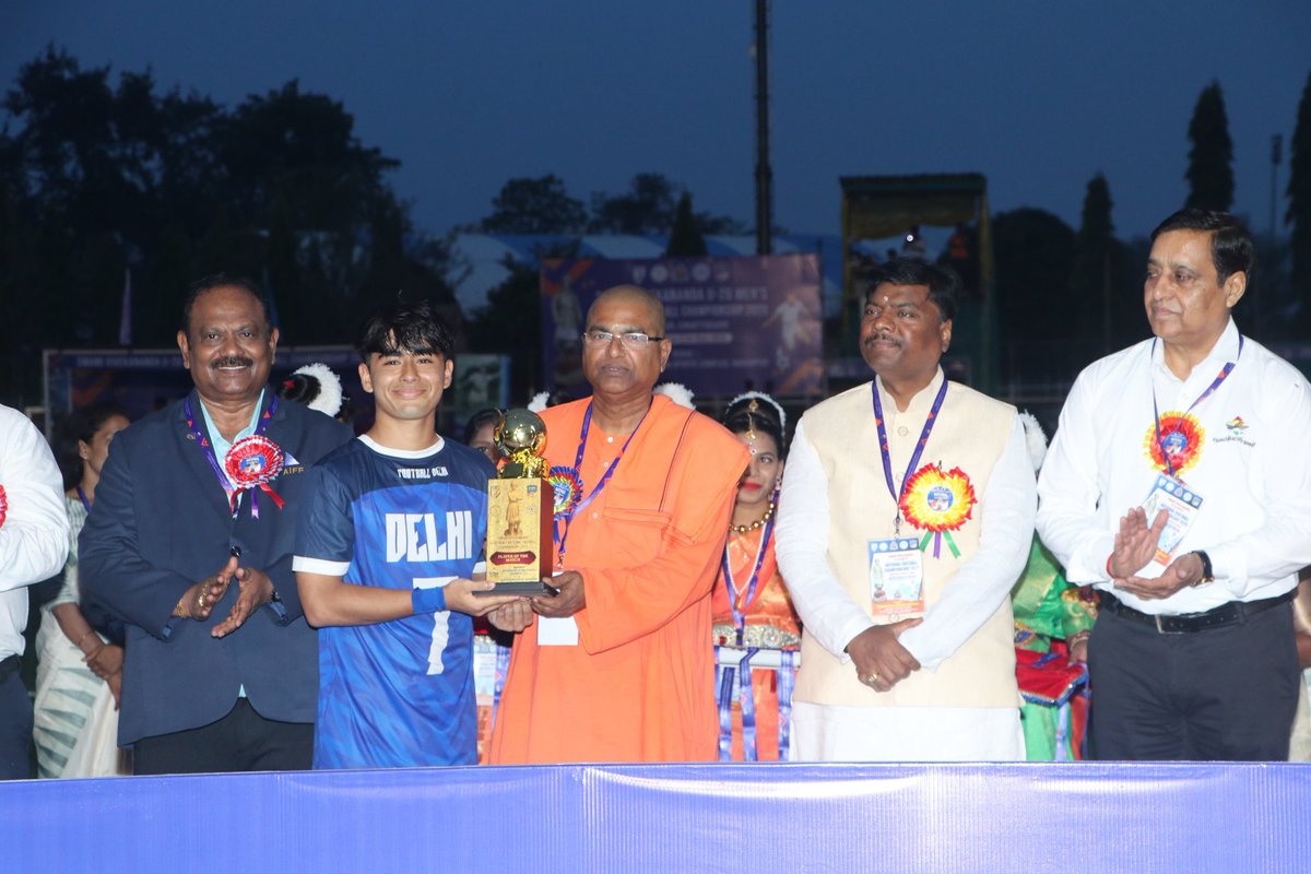 Delhi Soccer Association (@footballdelhi) on Twitter photo ๐๐๐ฟ๐๐๐๐ฟ๐๐ผ๐ ๐ฝ๐๐๐๐๐๐ผ๐๐พ๐ ๐
โฝ Laishram Rahul Meitei (Player of the Tournament) ๐
โฝ Karan Makkar (Best Goalkeeper of the tournament) ๐
โฝ Aditya Adhikari (Player of the Final Match) ๐
#swamivivekananda #u20 #footballdelhi #Indianfootball ๐๐๐ฟ๐๐๐๐ฟ๐๐ผ๐ ๐ฝ๐๐๐๐๐๐ผ๐๐พ๐ ๐
โฝ Laishram Rahul Meitei (Player of the Tournament) ๐
โฝ Karan Makkar (Best Goalkeeper of the tournament) ๐
โฝ Aditya Adhikari (Player of the Final Match) ๐
#swamivivekananda #u20 #footballdelhi #Indianfootball