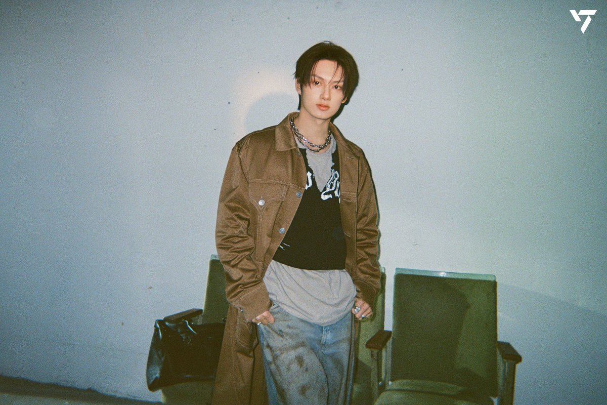 Jun17Chile's tweet photo. 『💌 WEVERSE• 28.05.25』
⌲ #Jun "HAPPY BURSTDAY" Behind Film Photo

#SEVENTEEN #세븐틴 #준

Cr. Weverse

⎙ Tags ⋆｡˚ ⋆
#文俊辉 #ジュン #문준휘 #캐럿 #carat #JUNHUI
#SEVENTEEN #HAPPY_BURSTDAY #SVT_THUNDER @pledis_17
🦝 https://t.co/FPDTId9GOj