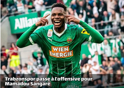Trabzonspor veut frapper fort pour Mamadou Sangaré.

Une offre de 10 M€ a été transmise au Rapid Vienne, qui en attend 15. Le milieu malien est aussi ciblé par Galatasaray, Besiktas, Strasbourg et Feyenoord. L’été pourrait être décisif. 

Plus d'infos ici👉