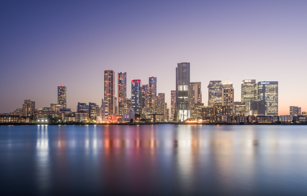 A blend of lots of long exposures to give one super long exposure as the sunset headed into the blue hour and the iconic Canary Wharf skyline started to light up.  <a href="/CanaryWharfLive/">Canary Wharf News</a> <a href="/CanaryWharf/">Canary Wharf</a> <a href="/kasefiltersuk/">Kase Filters UK</a>