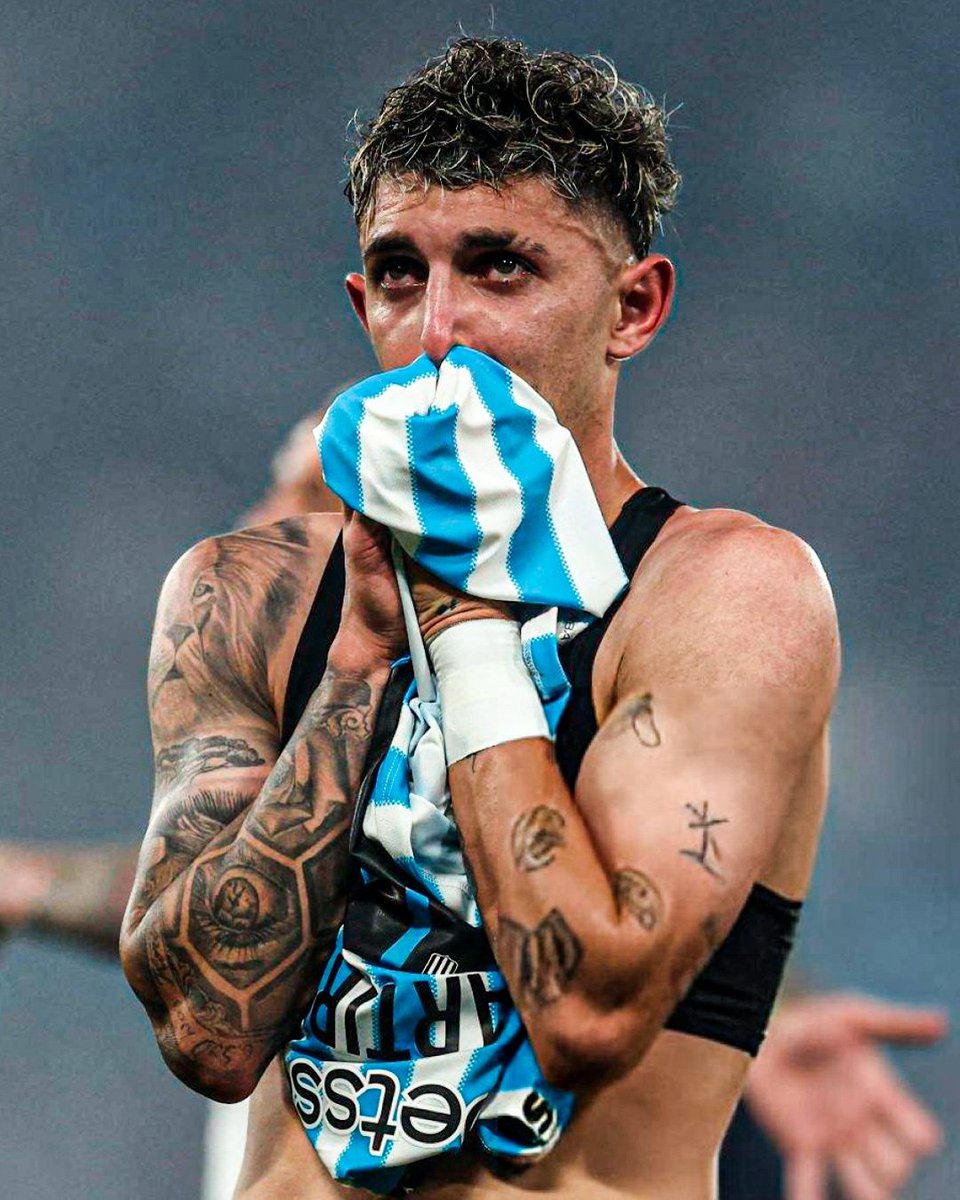Y si mañana es su último baile? 

Bailemos entonces 🥲🇺🇾