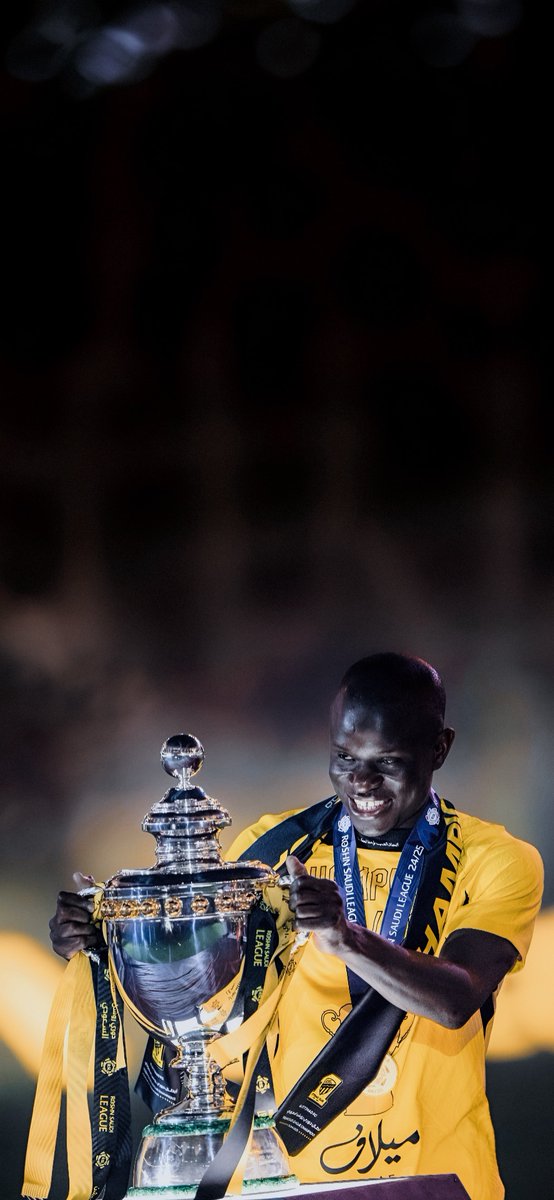 iMuHrb's tweet photo. KANTE IS HAPPY 🤩💛